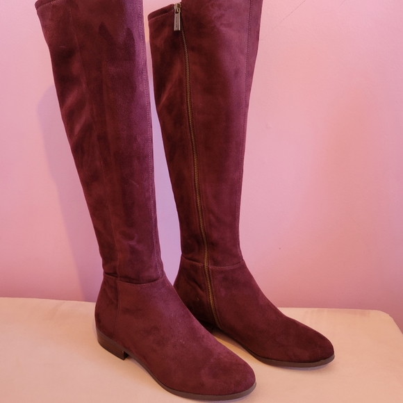 Michael Kors Bromley Boots in Damson - Picture 4 of 6